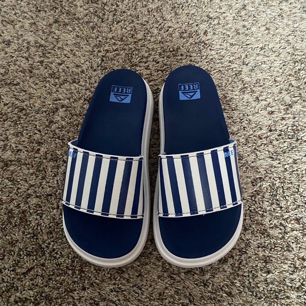 Reef women’s platform slide size 7